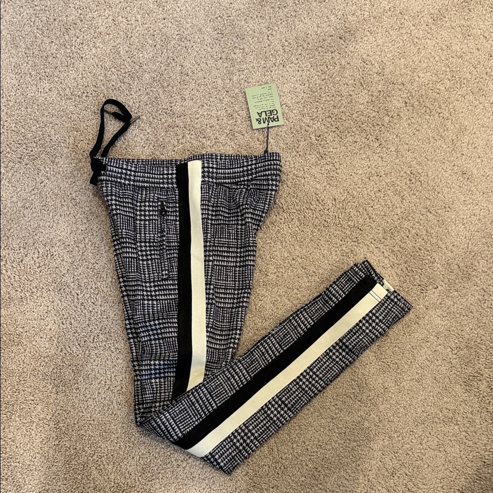 Pam & Gela Black and White Plaid Joggers size extra small